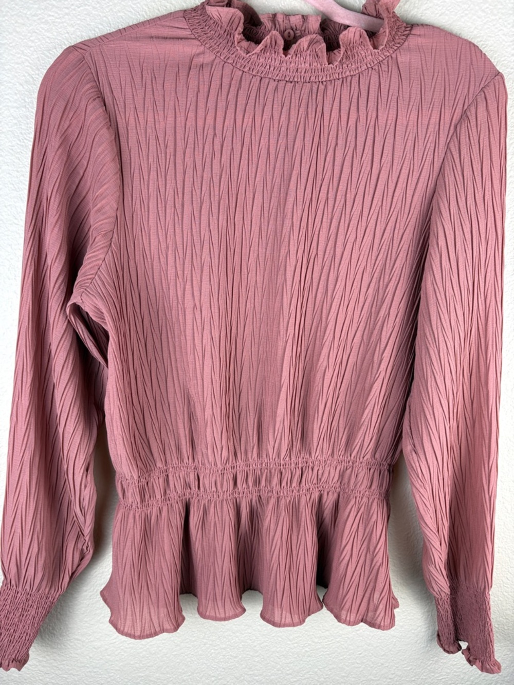 Blu-Pepper Women's Dusty Rose Smocked Waist Cuff Neck Ruffle Blouse Size L